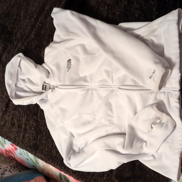 The North Face Women's White Hoodie - Picture 6 of 12